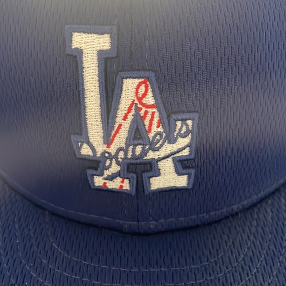 NWOT New Era LA Dodgers Fitted Baseball hat - Picture 2 of 4